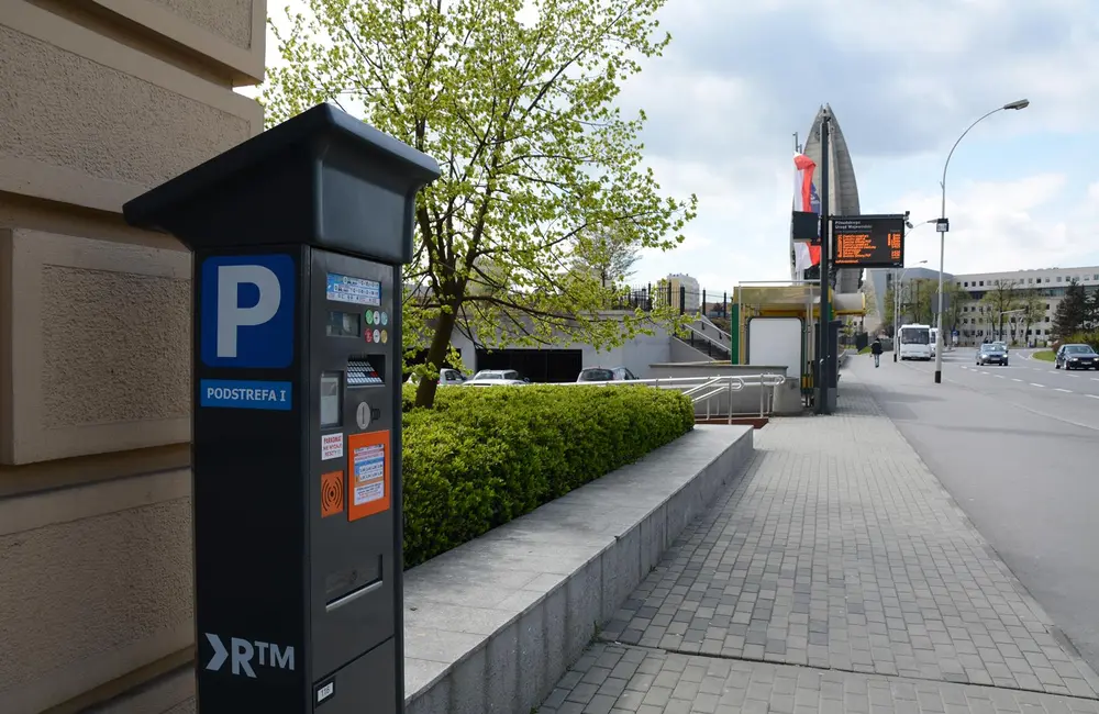 8,7 mln zł na rozbudowę systemu strefy płatnego parkowania to za mało?