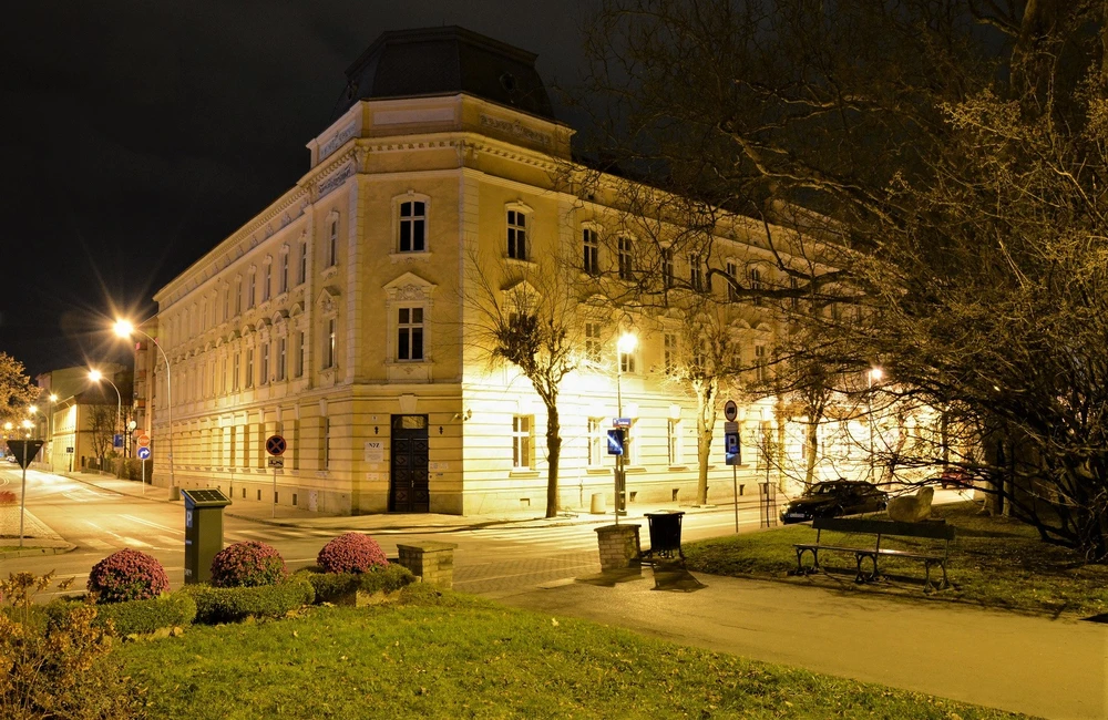 NFZ zaprasza do Podkarpacia na zabiegi usunięcia zaćmy. Kuszą krótkimi terminami oczekiwania