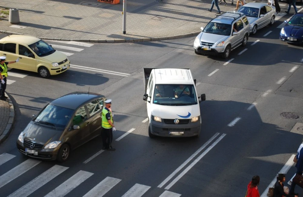 Rzeszowscy policjanci kontynuują akcję „przejezdne skrzyżowania”