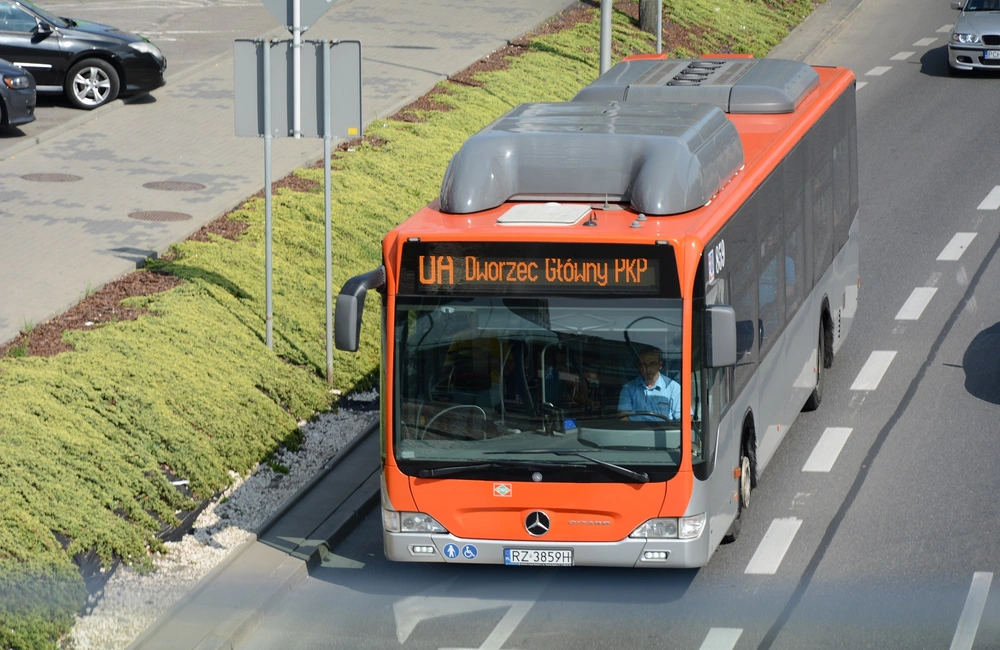 Harmonogram kursów komunikacji miejskiej w okresie świątecznym