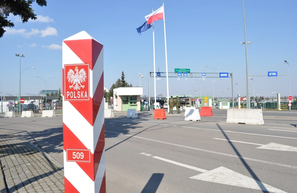 Na przejściach granicznych z Ukrainą, Rosją i Białorusią wprowadzono kontrole sanitarne