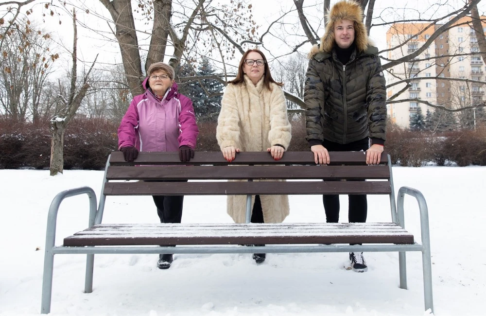 W Rzeszowie ruszył projekt dla seniorów "Aktywna ławka"