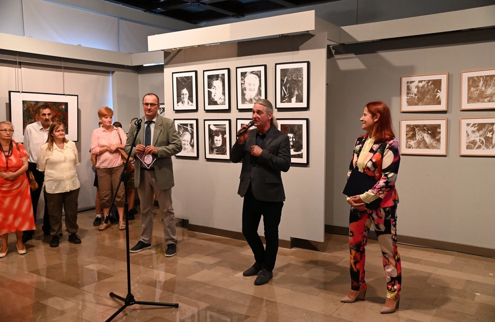 "W krainie zmysłów" - wystawa prac osób z zaburzeniami psychicznymi w WDK