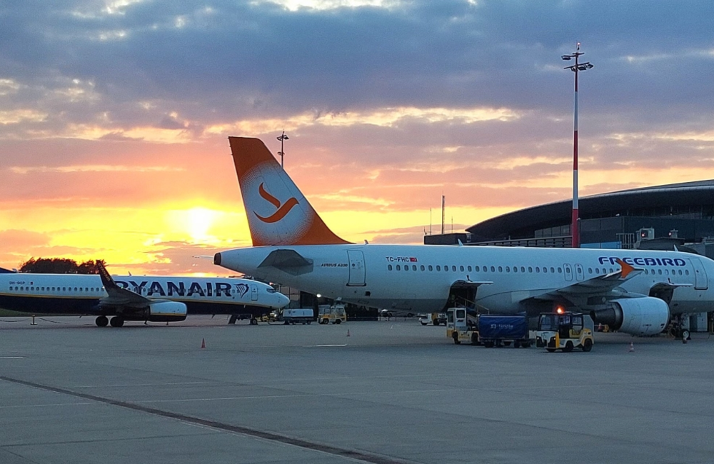 Rekordowy lipiec na lotnisku w Jasionce