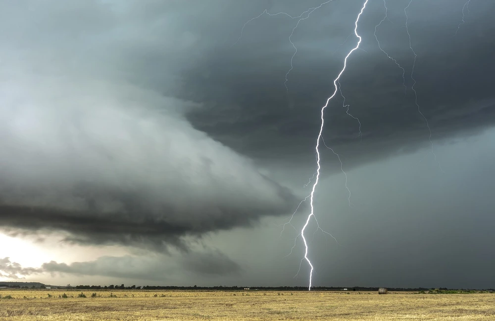 Ostrzeżenie IMGW. W piątek burze na Podkarpaciu
