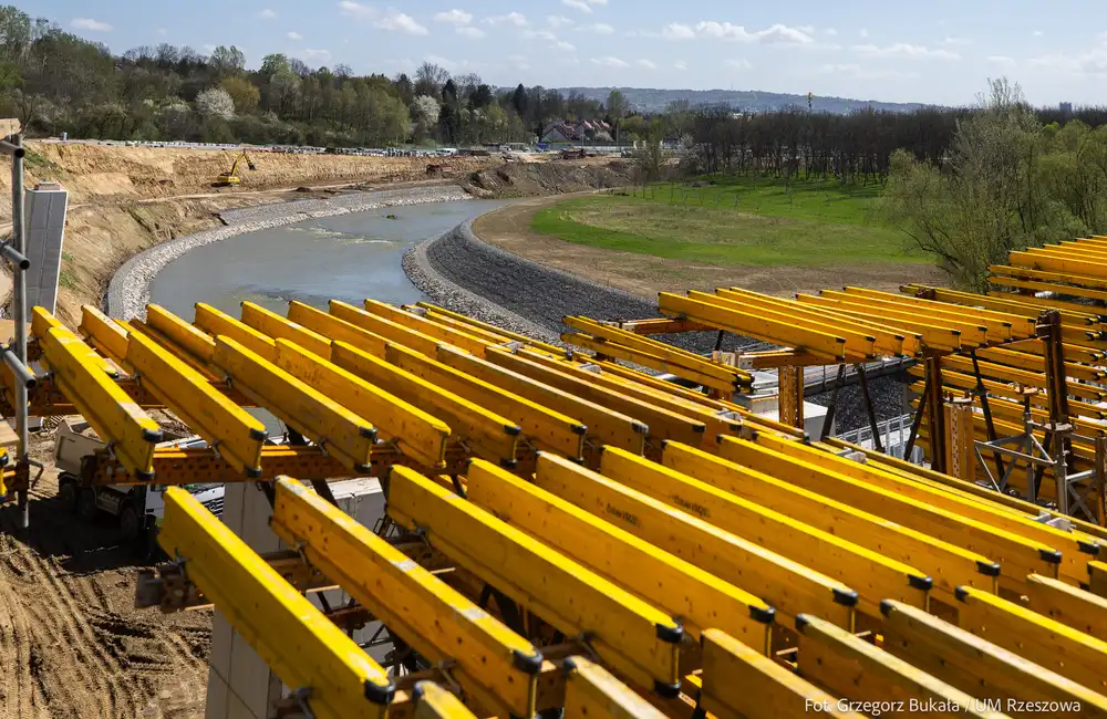 Budowa Wisłokostrady idzie pełną parą