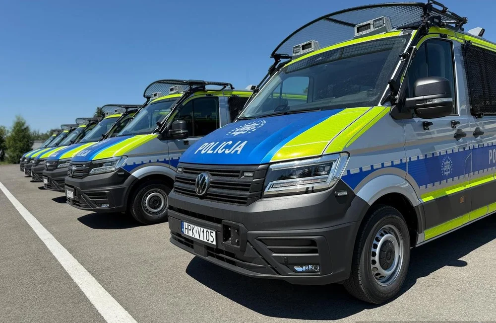 Rzeszowscy policjanci mają nowe radiowozy [ZDJĘCIA]