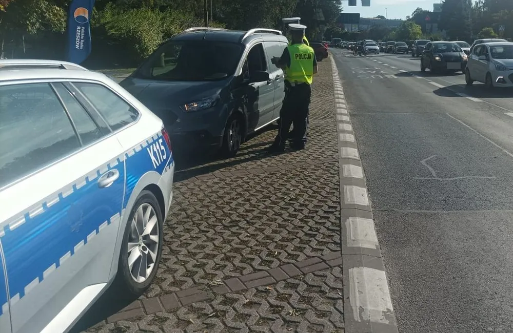 Rzeszowscy policjanci kontrolowali buspasy. 55 kierowców złamało przepisy