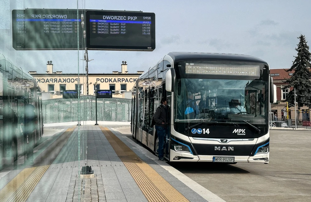 Testy autobusu MAN Lion's City 18E na ulicach Rzeszowa, fot. ViC / RESinet.pl