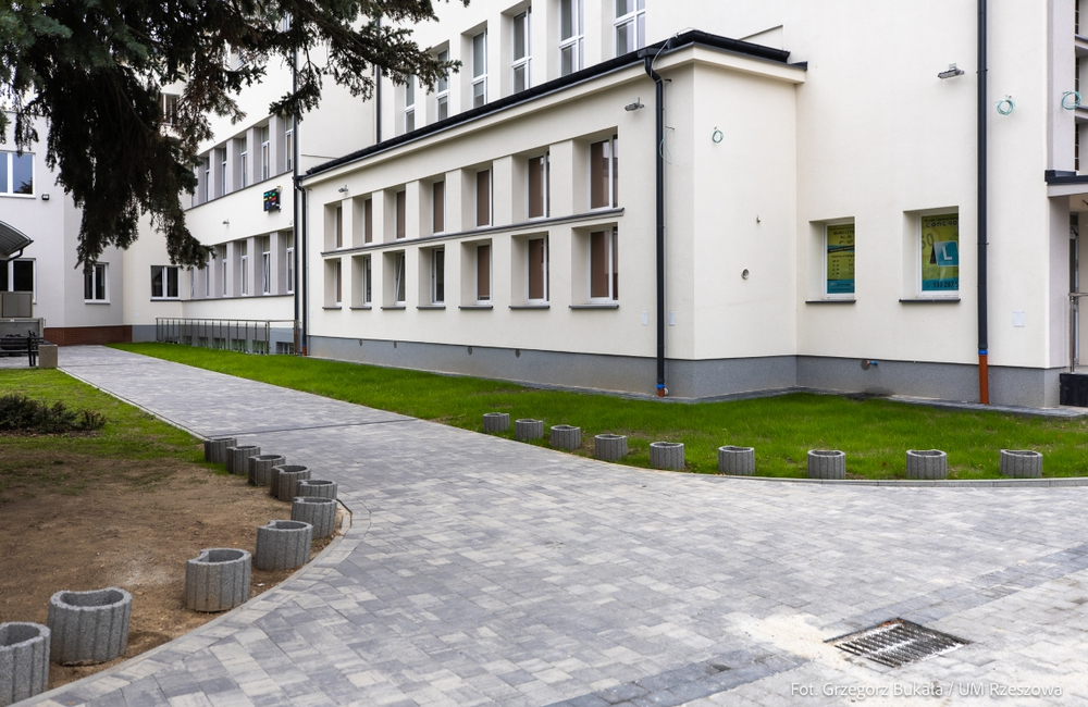 Rozbudowa rzeszowskiego „elektronika” na ostatniej prostej [ZDJĘCIA]