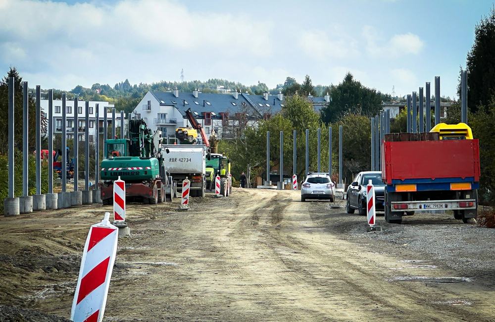 Ta ważna droga w Rzeszowie ma być gotowa jeszcze w tym roku. Zobacz postęp prac [ZDJĘCIA]