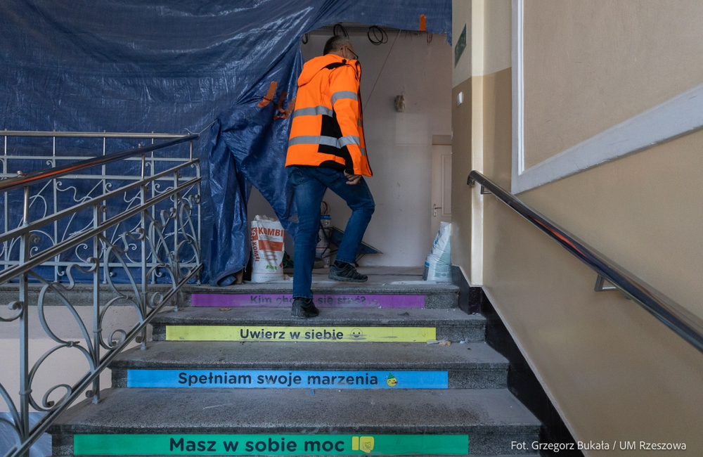 Remont budynku III LO w Rzeszowie - fot. Grzegorz Bukała / Urząd Miasta Rzeszowa