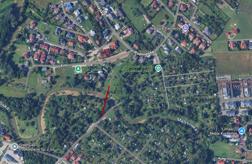 Mapka z zaznaczonym czerwoną kreską miejscem, w którym powstanie nowa kładka / UM Rzeszowa