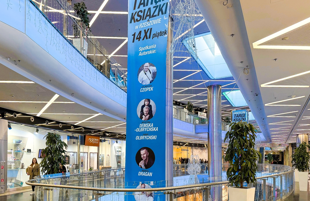 Świąteczne Targi Książki w Rzeszowie. Stoiska wydawnictw, plan spotkań z autorami