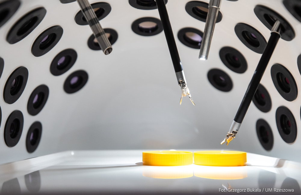 Prezentacja robota chirurgicznego Edge Medical MP 1000 w Szpitalu Miejskim - fot. Grzegorz Bukała / UM Rzeszowa