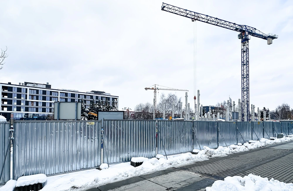 Budowa parkingu z lądowiskiem przy KSW nr 2 w Rzeszowie - fot. ViC / RESinet.pl