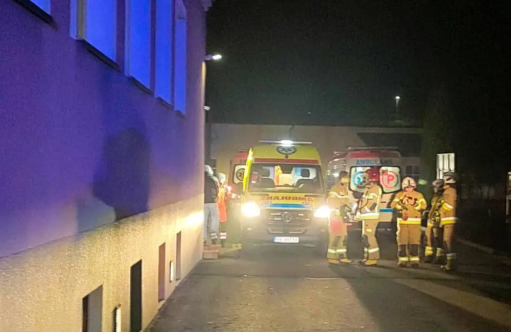 Wybuch telefonu w internacie w Ropczycach. 8 osób trafiło do szpitala