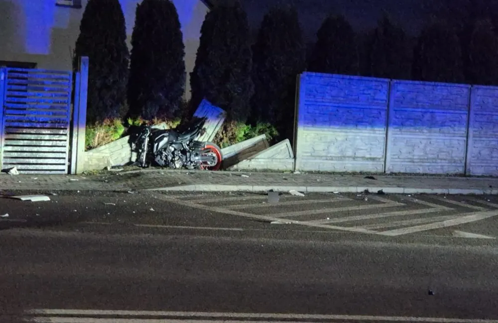 Zderzenie motocykla z ciężarówką. Kierowca jednośladu zginął na miejscu