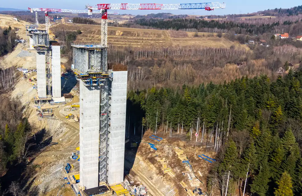Budowa estakady ES-26 na odcinku S19 Babica-Jawornik / fot. GDDKiA