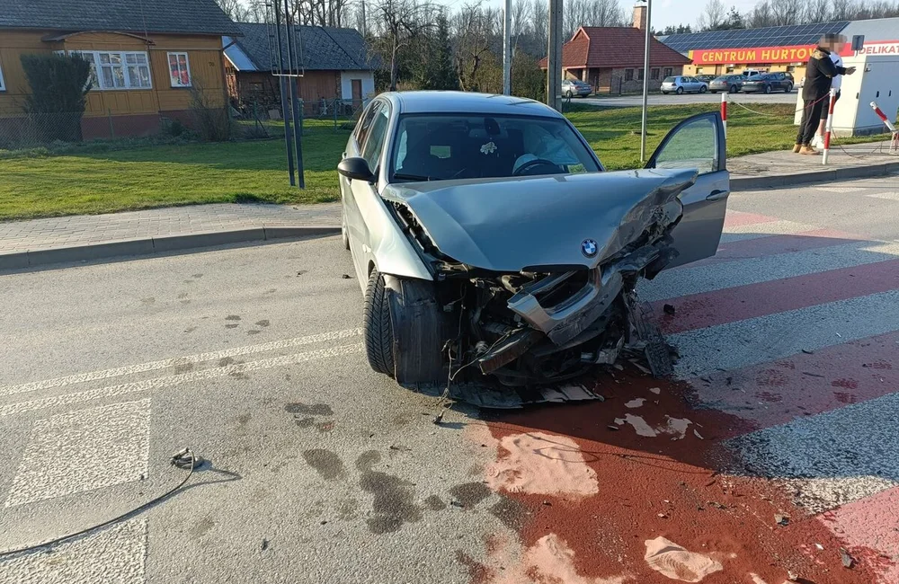 Kolizja w miejscowośći Osiek Jasielski na Podkarpaciu / fot. KPP w Jaśle