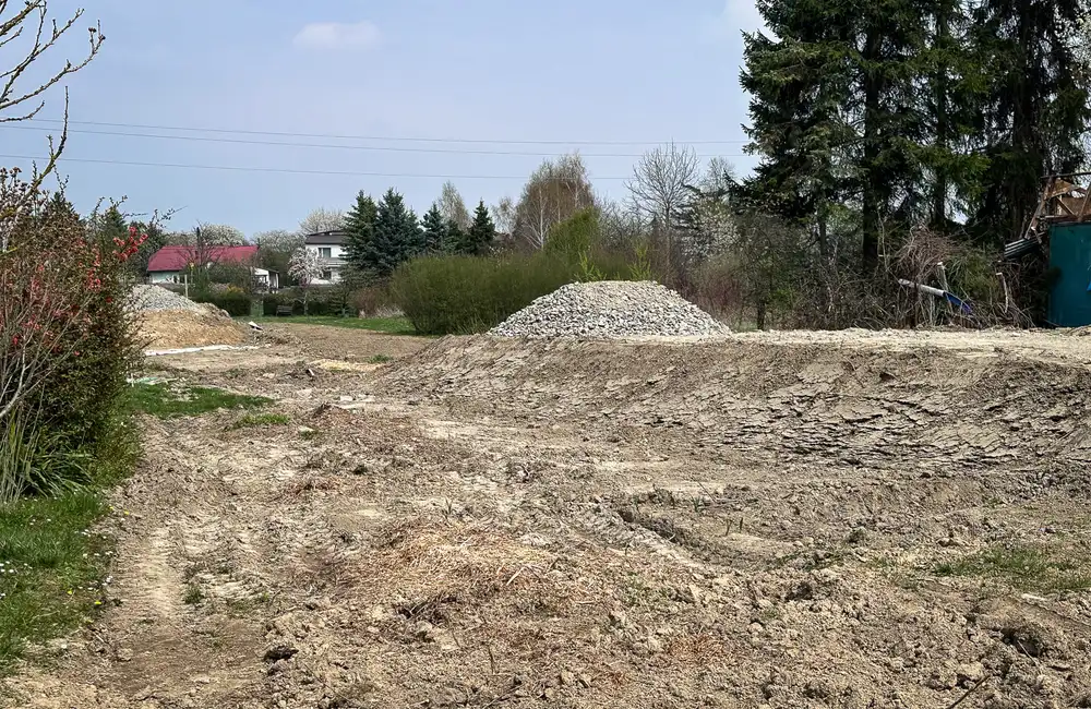 Budowa kładki na osiedlu Drabinianka / fot. RESinet.pl