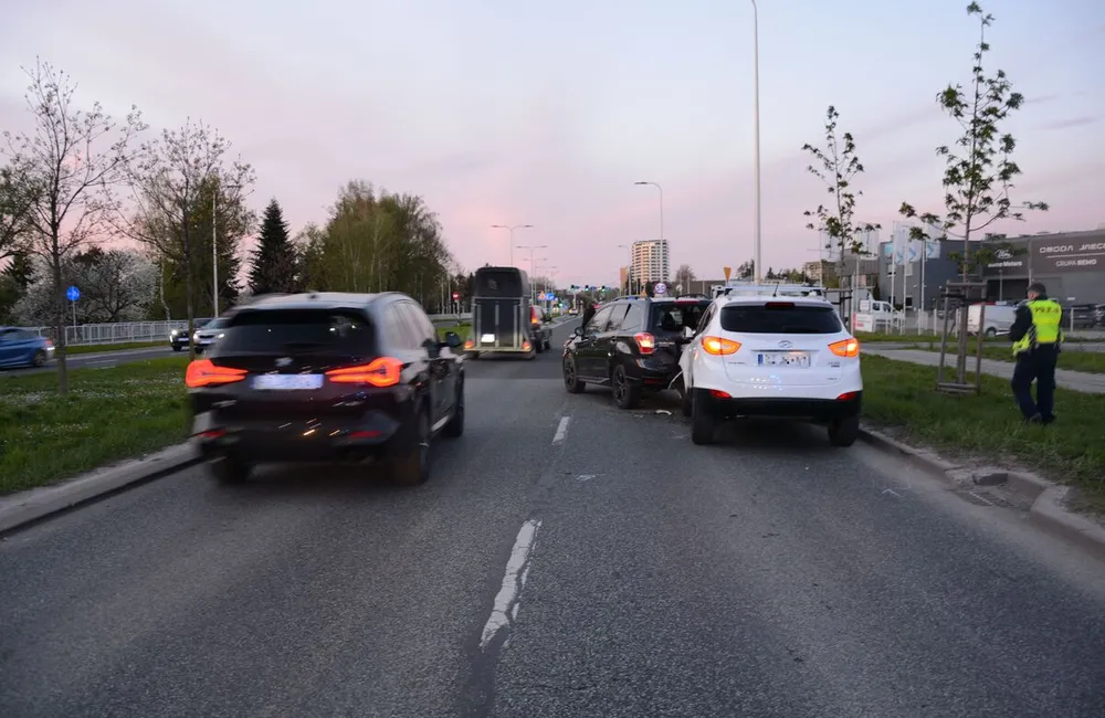 Wypadek na al. Armii Krajowej w Rzeszowie - 23 kwietnia 2026 / fot. KMP w Rzeszowie