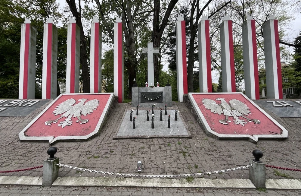 Pomnik Dziesięciu Rąk zostanie wyremontowany