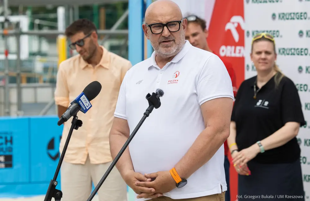 Konferencja promująca Puchar Świata w siatkówce plażowej - fot. Grzegorz Bukała / UM Rzeszowa