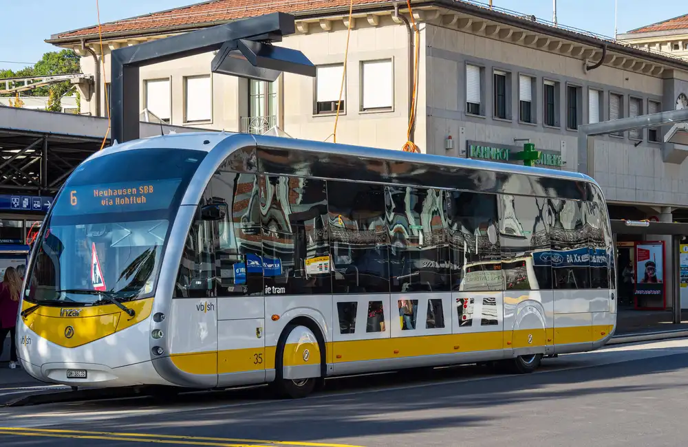 Nietypowy autobus na ulicach Rzeszowa. MPK rozpoczęło testy nowego elektryka