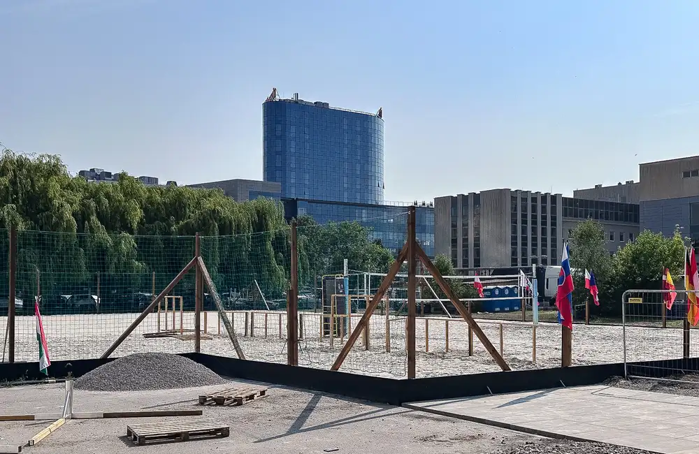 Zdjęcia z budowy Plażowej Strefy w centrum Rzeszowa / fot. RESinet.pl