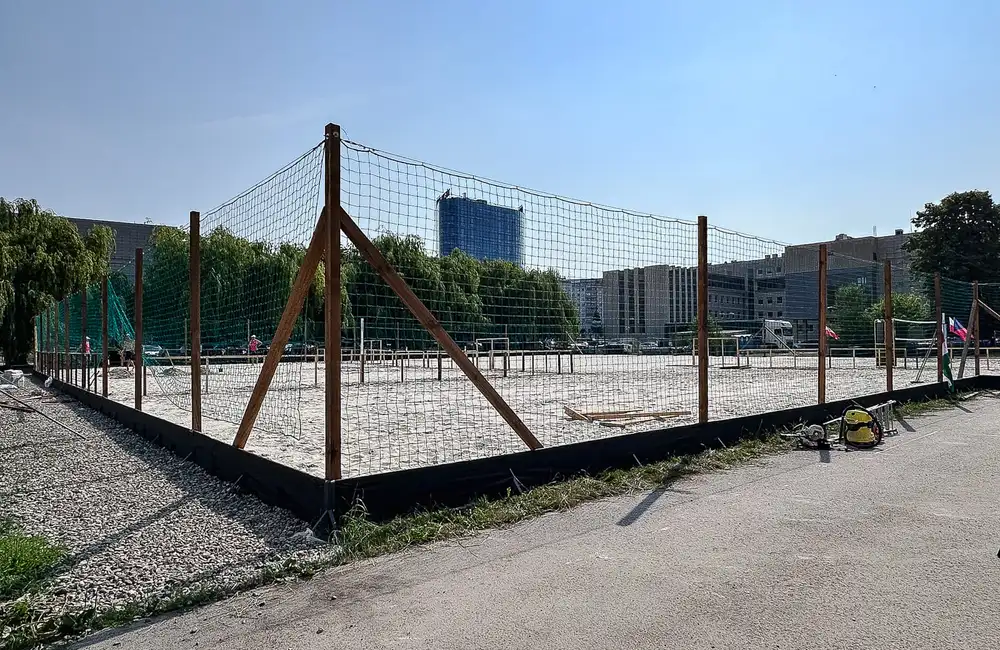 Zdjęcia z budowy Plażowej Strefy w centrum Rzeszowa / fot. RESinet.pl