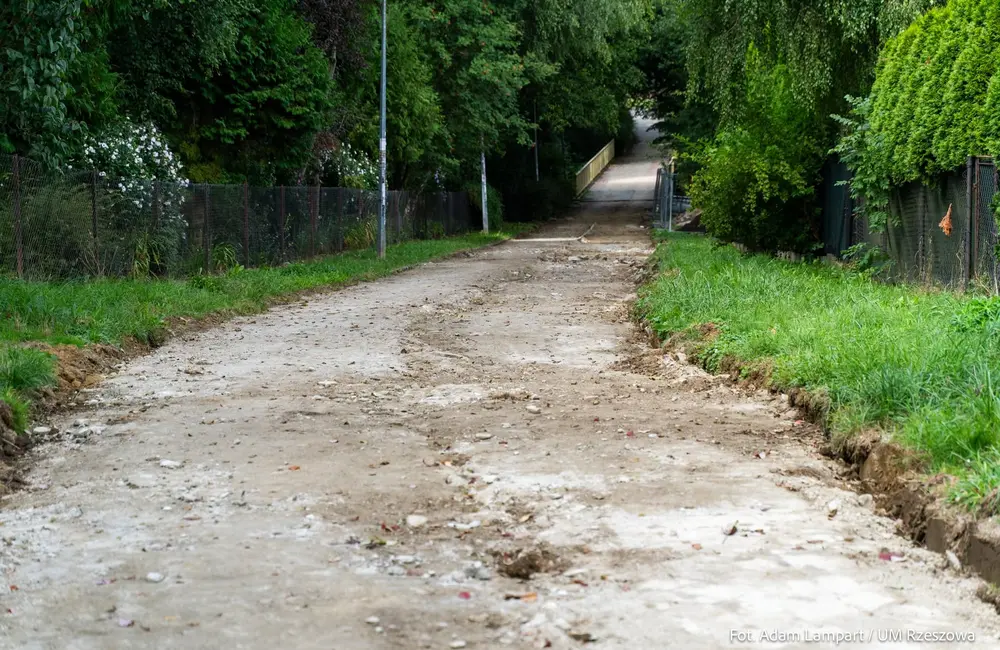 Budowa Zielonej Promenady na osiedlu Staroniwa, fot. Adam Lampart / UM Rzeszowa