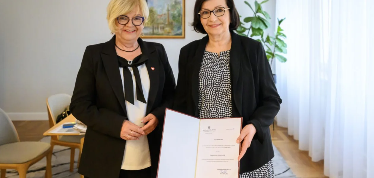 Na zdj. Wojewoda podkarpacki Teresa Kubas-Hul i konsultant wojewódzki w dziedzinie neurologii dziecięcej Elżbieta Czyżyk / fot. PUW w Rzeszowie