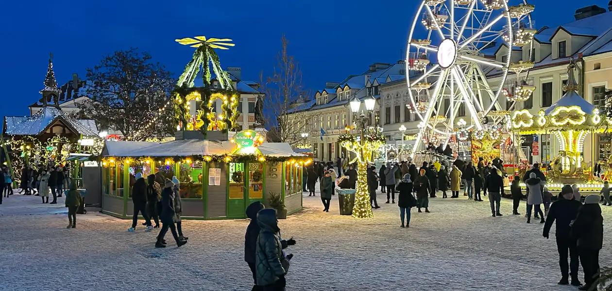 Świąteczne Miasteczko w ubiegłum sezonie zimowym - fot. ViC / RESinet.pl