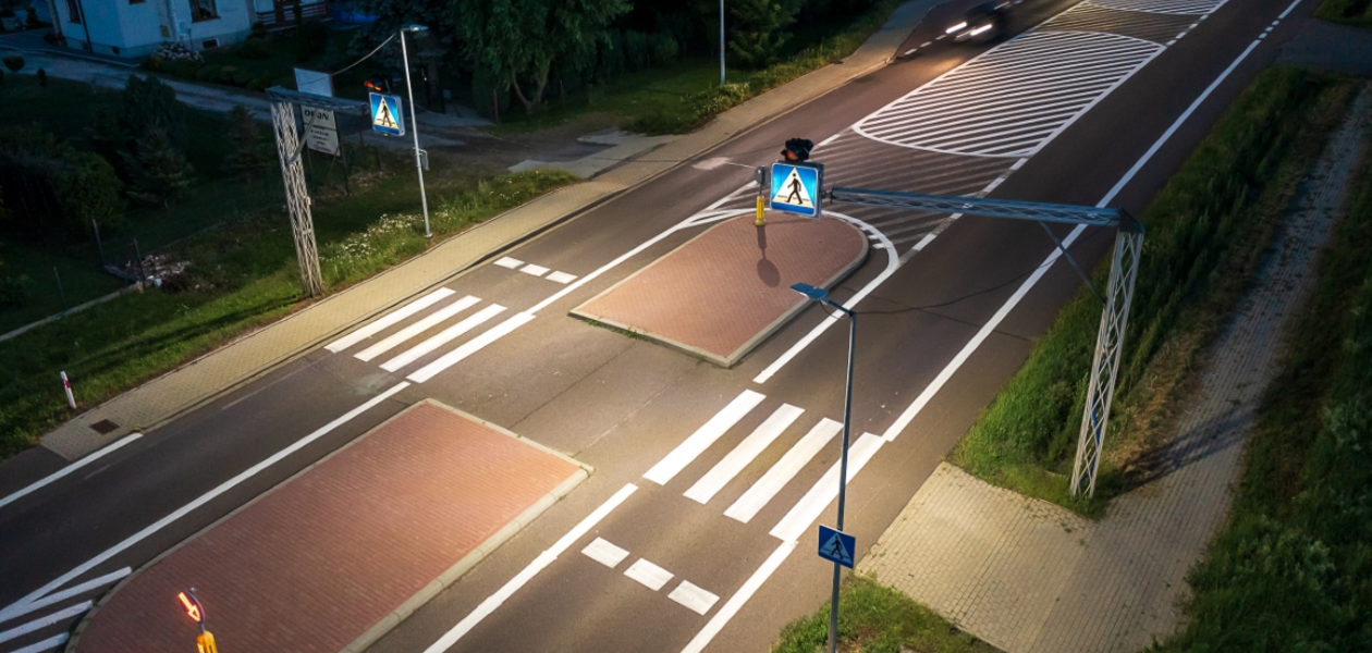 Doświetlone przejście dla pieszych na DK 77 / fot. GDDKiA