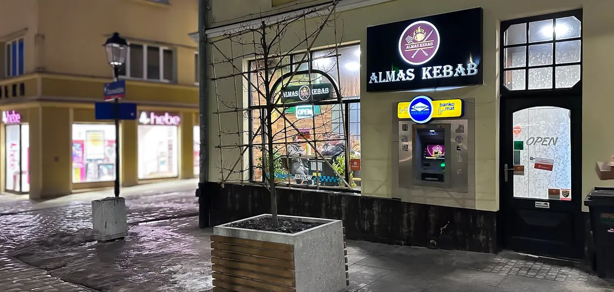 Almas Kebab przy ul. Grunwaldzkiej w Rzeszowie / fot. RzeszowskieSmaki.pl