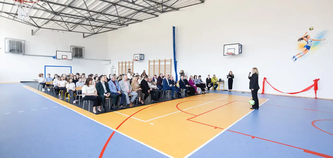 Odnowiona hala sportowa w SP 16 w Rzeszowie, fot. Grzegorz Bukała / UM Rzeszowa