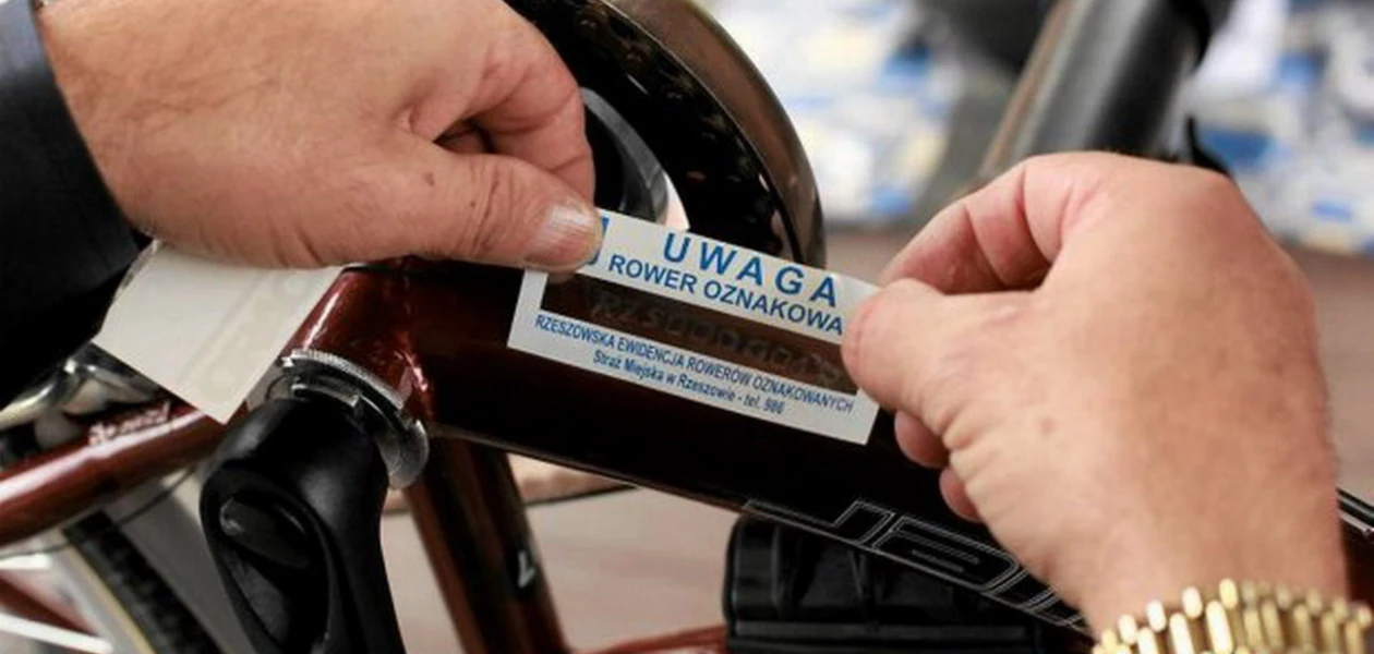 Znakowanie rowerów, fot. Straż Miejska w Rzeszowie
