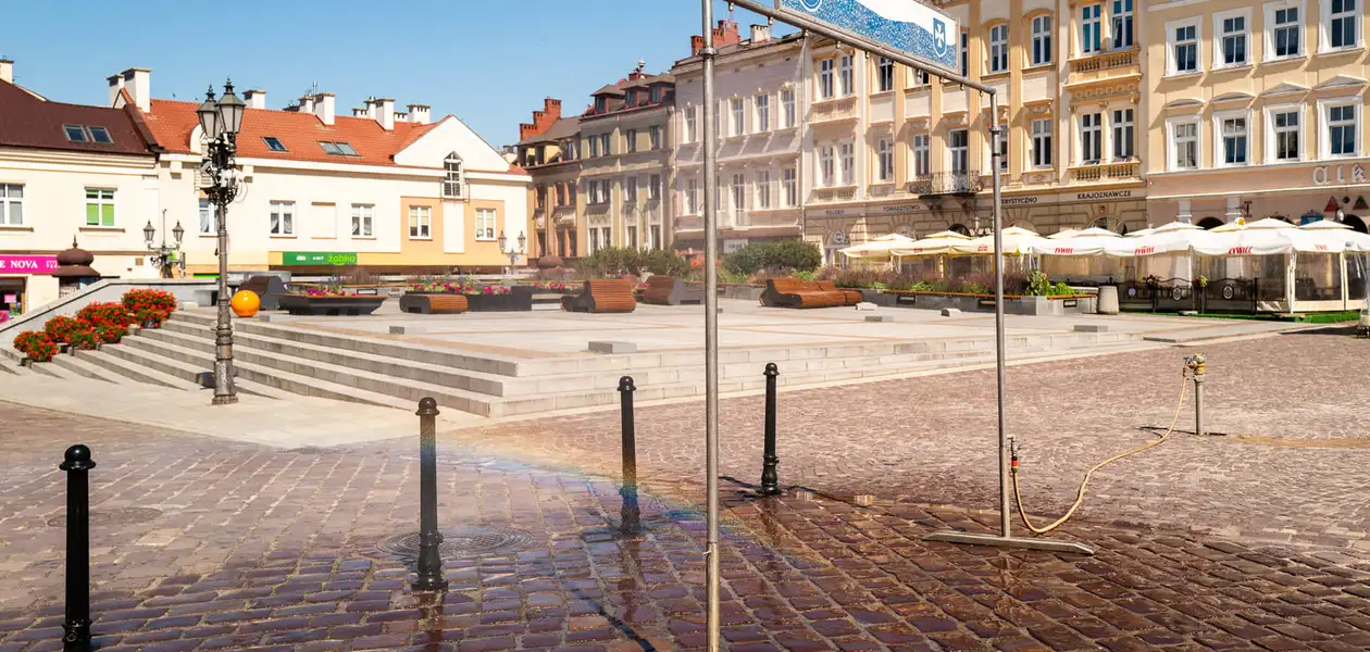 Kurtyna wodna na rzeszowskim Rynku - fot. Grzegorz Bukała / UM Rzeszowa