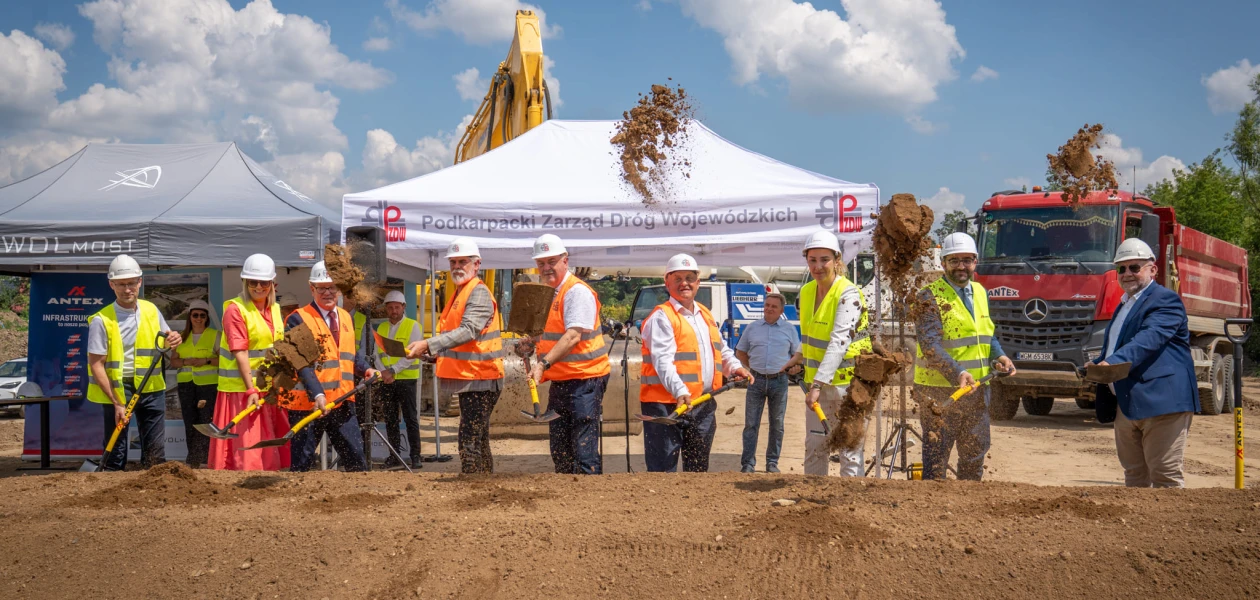 Oficjalna inauguracja budowy obwodnicy Tyczyna, fot. Sebastian Stankiewicz / Biuro Prasowe UMWP