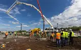 Trwa betonowanie lewej nitki estakady na Wisłokostradzie [ZDJĘCIA] Betonowanie lewej nitki estakady na Wisłokostradzie / fot. Grzegorz Bukała / Urząd Miasta Rzeszowa 