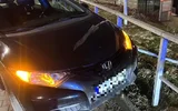 Kompletnie pijana kobieta wjechała w bariery na parkingu B1 w Rzeszowie fot. KMP w Rzeszowie 