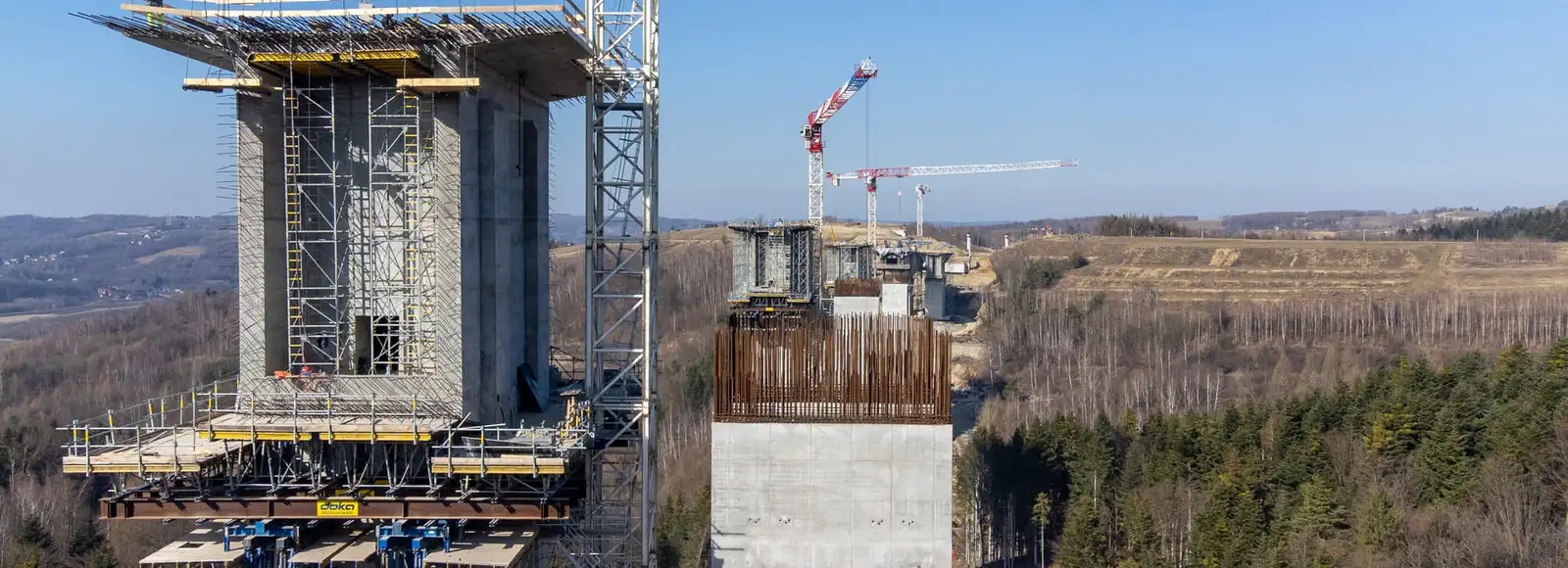 Najwyższa w Polsce estakada powstaje na Podkarpaciu. Na jakim etapie jest budowa obiektu? [ZDJĘCIA] Budowa estakady ES-26 na odcinku S19 Babica-Jawornik / fot. GDDKiA 