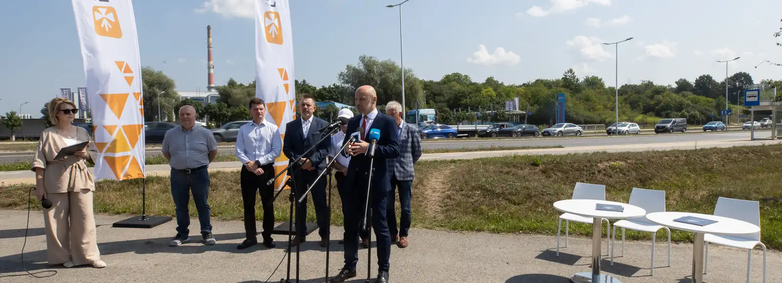Rzeszów domyka Wisłokostradę. Prawoskręty i turbinowe rondo Kuronia Podpisanie umowy na zaprojektowanie nowych rozwiązań drogowych w północnej części miasta, fot. Grzegorz Bukała / UM Rzeszowa 