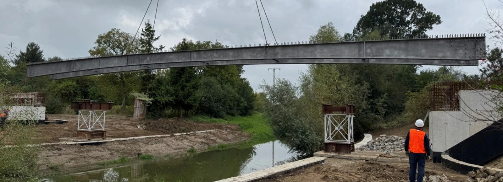 Postępują prace przy budowie kładki nad Strugiem [ZDJĘCIA, FILM] Budował kładki nad Strugiem, fot. MZD w Rzeszowie 