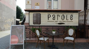 Parole Art Bistro