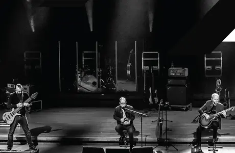 Akustyczne interpretacje piosenek Republiki w wykonaniu zespołu Czarno-Białe Ślady  