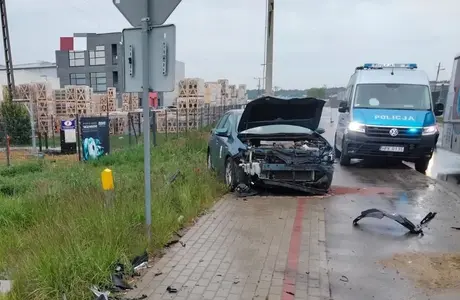 Poranne zderzenie samochodów w Tajęcinie. Dwie osoby ranne fot. KMP w Rzeszowie 