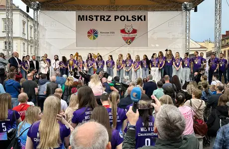Rzeszów - Siatkarki KS DevelopRes Rzeszów świętują mistrzostwo Polski