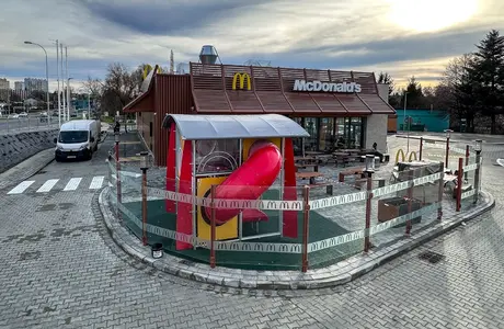 Rzeszów - Budowa McDonald's przy ul. Dębickiej w Rzeszowie [grudzień 2025]